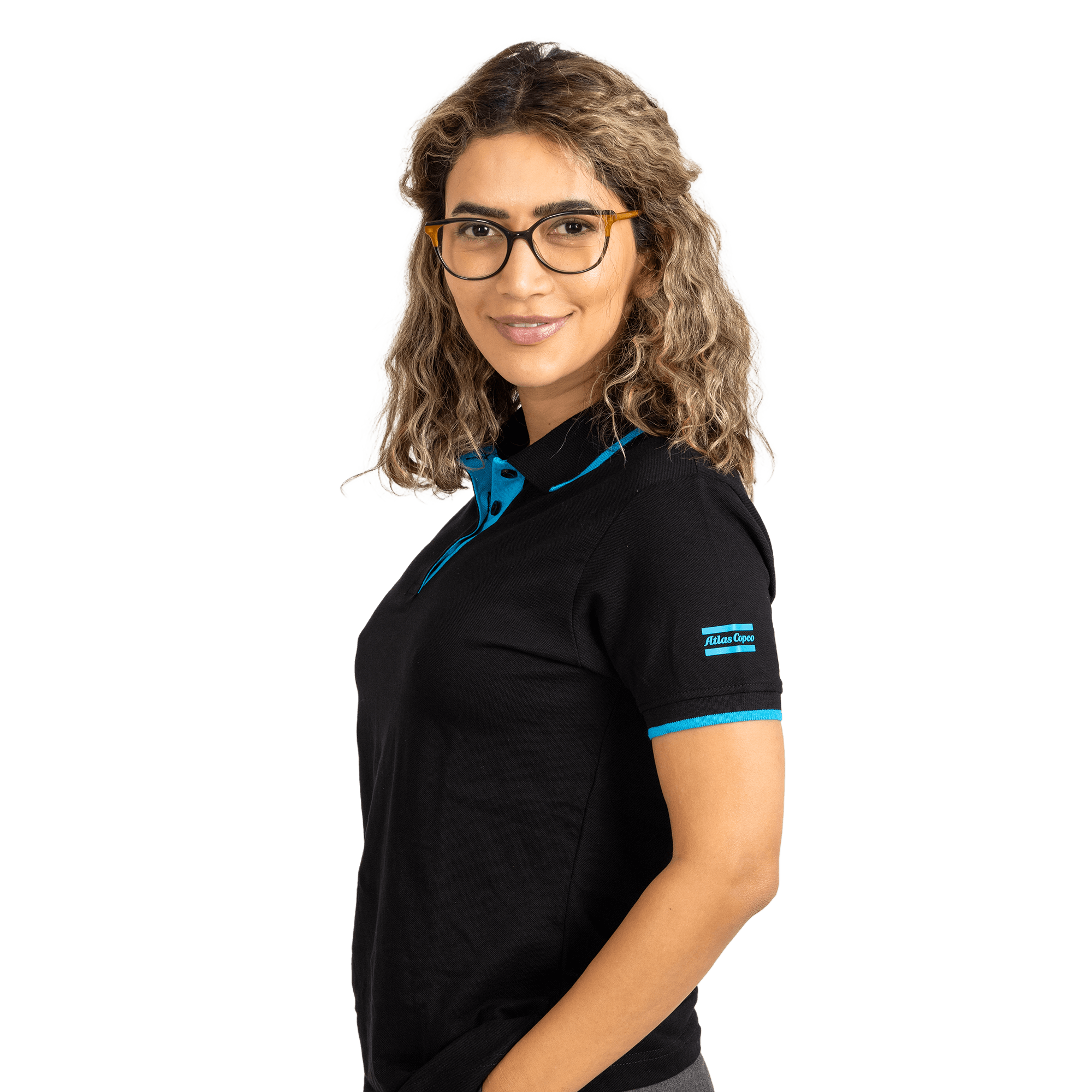 woman wearing black polo shirt with blue details and atlas copco logo on sleeve